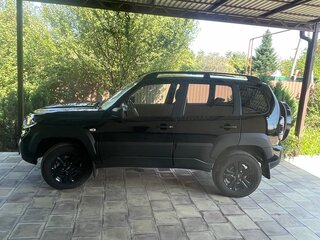 2025 Lada (ВАЗ) Niva Travel I, чёрный, 1390000 рублей, вид 4