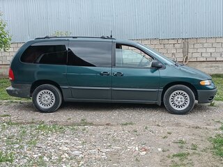 1996 Chrysler Voyager Grand III, зелёный, 500000 рублей, вид 2