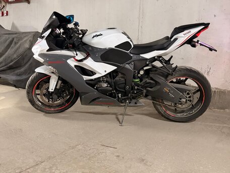 2021 Kawasaki ZX-6 Ninja, белый, 1050000 рублей, вид 5