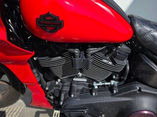 2024 Harley-Davidson Low Rider ST, красный, 2199000 рублей, вид 5