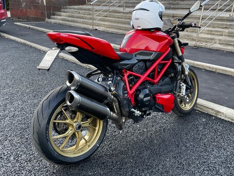 2012 Ducati Streetfighter, красный, 629000 рублей, вид 4