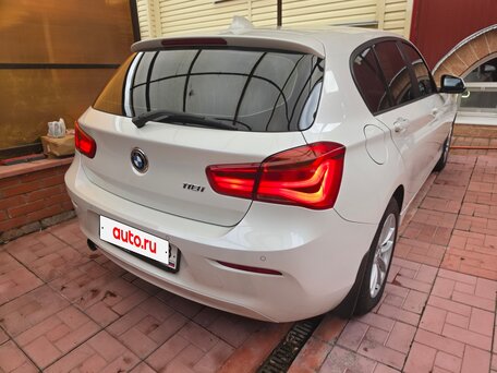 2017 BMW 1 серии 118i II (F20/F21) Рестайлинг 2, белый, 1810000 рублей, вид 4