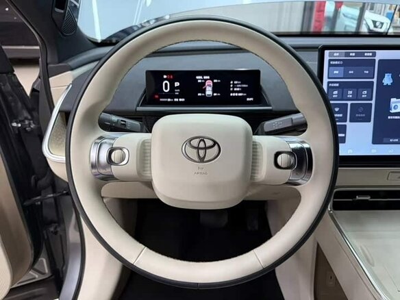 2026 Toyota bZ3X 58.3 kWh, белый, 3060000 рублей - вид 9