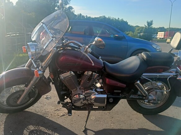 2004 Honda VT 750, пурпурный - вид 2