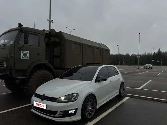 2014 Volkswagen Golf VII, белый - вид 17