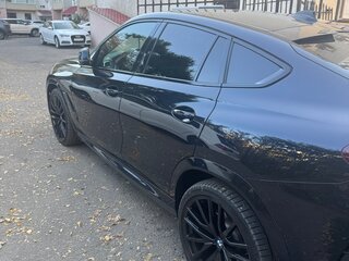 2020 BMW X6 30d III (G06), чёрный, 7800000 рублей, вид 3