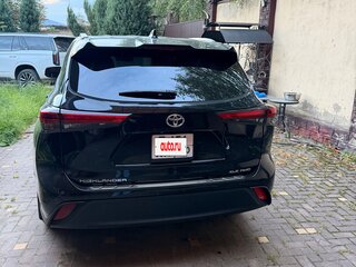 2022 Toyota Highlander IV (XU70), чёрный, 5550000 рублей, вид 2