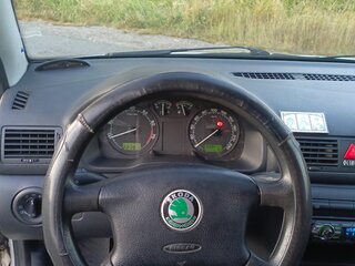 2003 Skoda Octavia I (A4) Рестайлинг, серебристый, 300000 рублей, вид 5