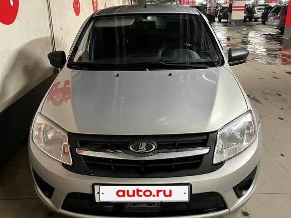 2017 Lada (ВАЗ) Granta I, серебристый, 460000 рублей - вид 2