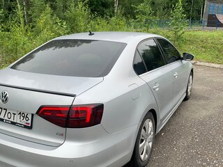 2014 Volkswagen Jetta VI Рестайлинг, серый, 1290000 рублей, вид 3