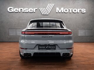 2026 Porsche Cayenne GTS Coupé III Рестайлинг, серый, 24500000 рублей, вид 4