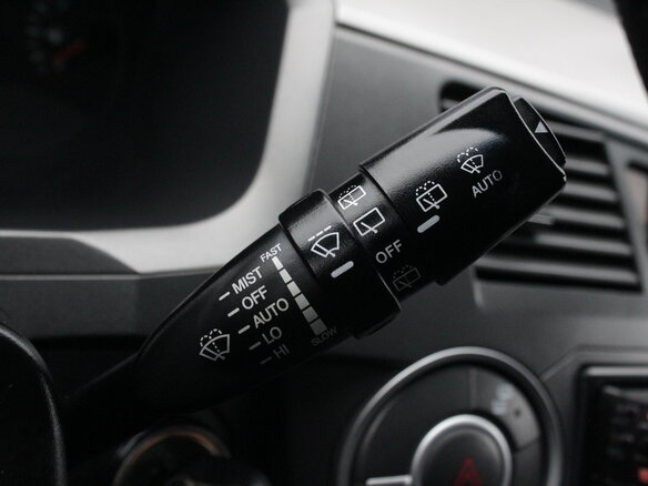 2011 SsangYong Kyron I Рестайлинг, белый, 980000 рублей - вид 15