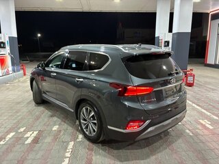 2018 Hyundai Santa Fe IV, серый, 2900000 рублей, вид 4