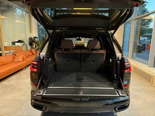 2025 BMW X7 40i I (G07) Рестайлинг, зелёный, 16490000 рублей, вид 4