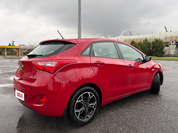 2012 Hyundai i30 II, красный, 899000 рублей - вид 5