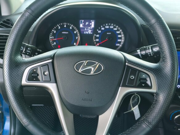 2016 Hyundai Solaris I Рестайлинг, синий - вид 9