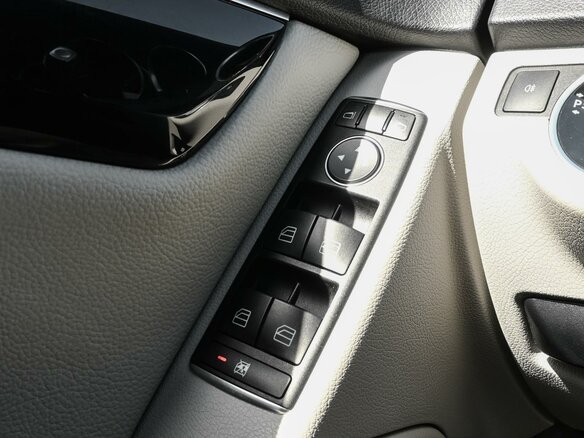 2012 Mercedes-Benz C-Класс 180 III (W204) Рестайлинг, белый - вид 15