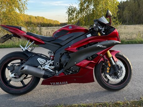 2007 Yamaha YZF-R6, красный, 580000 рублей, вид 4