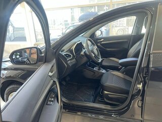 2026 Lada (ВАЗ) Vesta I Рестайлинг (NG), чёрный, 1668150 рублей, вид 1
