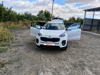 2017 Kia Sportage IV, белый, 1800000 рублей, вид 2