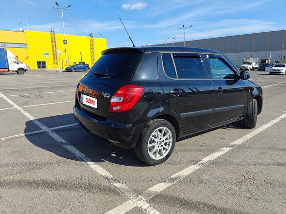 2010 Skoda Fabia II Рестайлинг, чёрный - вид 4