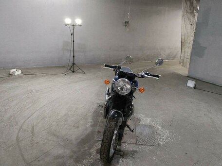 2022 Triumph Bonneville T120, серебристый, 1290000 рублей, вид 3