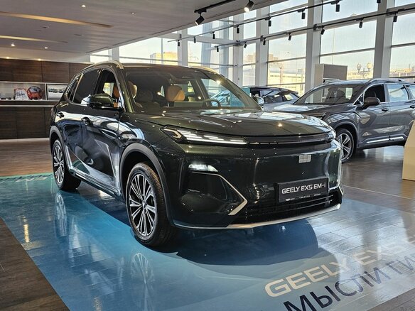 2026 Geely EX5 Гибрид EM-R, зелёный, 3829990 рублей - вид 28