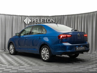 2021 Volkswagen Polo VI, синий, 1590000 рублей, вид 4