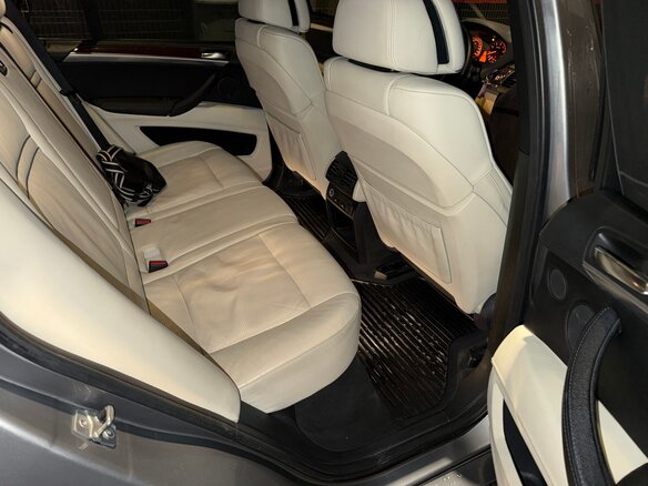 2011 BMW X5 35i II (E70) Рестайлинг, серый - вид 13