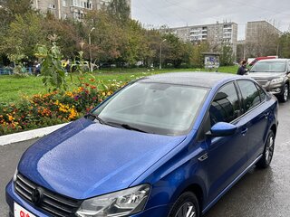 2020 Volkswagen Polo V Рестайлинг, синий, 1349000 рублей, вид 1