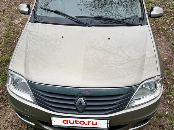 2010 Renault Logan I Рестайлинг, бежевый, 425000 рублей - вид 1
