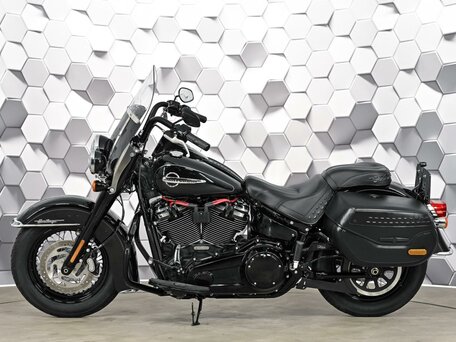 2017 Harley-Davidson Heritage Classic, чёрный, 1399000 рублей, вид 4