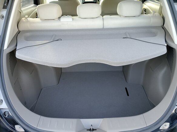 2015 Nissan Leaf 30kWh I (ZE0/AZE0), чёрный, 1100000 рублей - вид 12