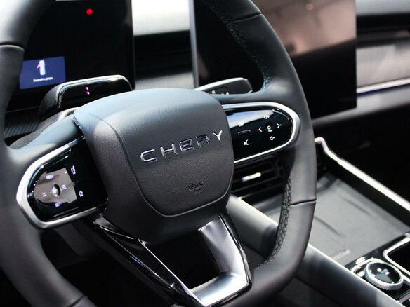 2025 Chery Tiggo 9 I, чёрный, 4635000 рублей - вид 12