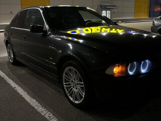 2001 BMW 5 серии 525i IV (E39) Рестайлинг, чёрный, 626000 рублей, вид 4