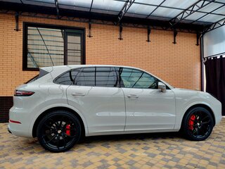 2020 Porsche Cayenne III, серый, 7850000 рублей, вид 1