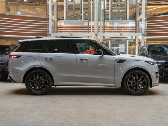 2026 Land Rover Range Rover Sport D350 III, серый, 18290000 рублей - вид 4
