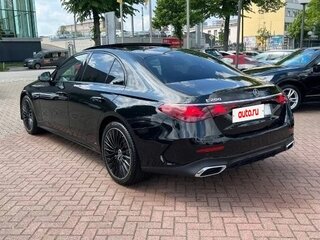 2025 Mercedes-Benz E-Класс 200 VI (W214, S214), чёрный, 5880000 рублей, вид 3