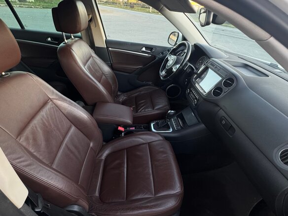 2011 Volkswagen Tiguan I Рестайлинг, белый, 1200000 рублей - вид 5