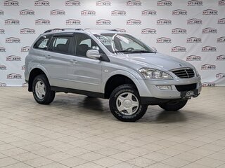 2009 SsangYong Kyron 6-speed I Рестайлинг, серебристый, 899000 рублей, вид 3