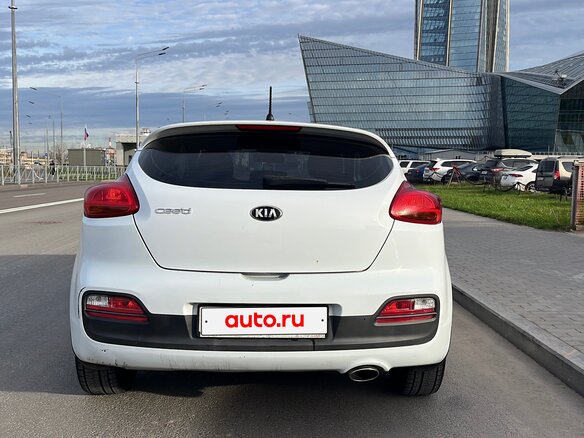 2014 Kia Ceed II, белый, 990000 рублей - вид 10