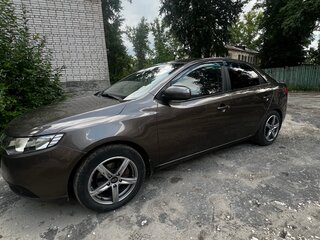 2013 Kia Cerato 6-speed II, бежевый, 680000 рублей, вид 2