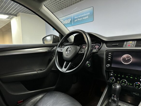 2019 Skoda Octavia III (A7) Рестайлинг, коричневый, 1720000 рублей - вид 13