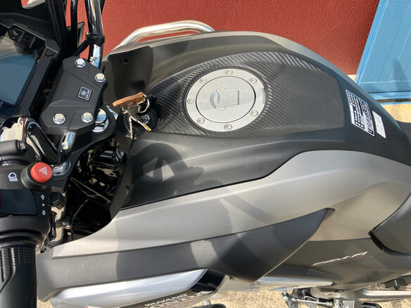 2025 Honda CB 190X (Wuyang), красный, 298000 рублей - вид 16