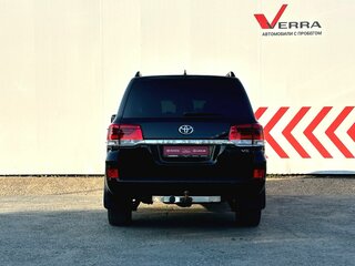 2018 Toyota Land Cruiser 200 Series Рестайлинг 2, чёрный, 6200000 рублей, вид 5
