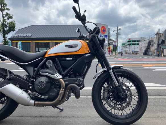 2015 Ducati Scrambler 800, золотистый, 351000 рублей - вид 2