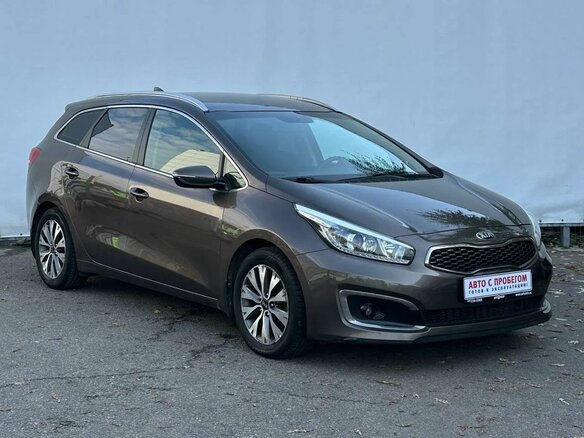 2017 Kia Ceed II Рестайлинг, коричневый, 1420000 рублей - вид 2