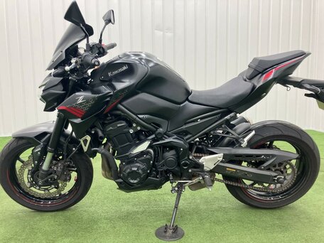 2020 Kawasaki Z 900, чёрный, 925000 рублей, вид 1