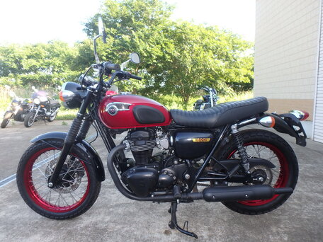 2012 Kawasaki W 800, красный, 655000 рублей, вид 1