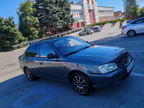 2005 Hyundai Accent ТагАЗ II, серый, 430000 рублей - вид 1